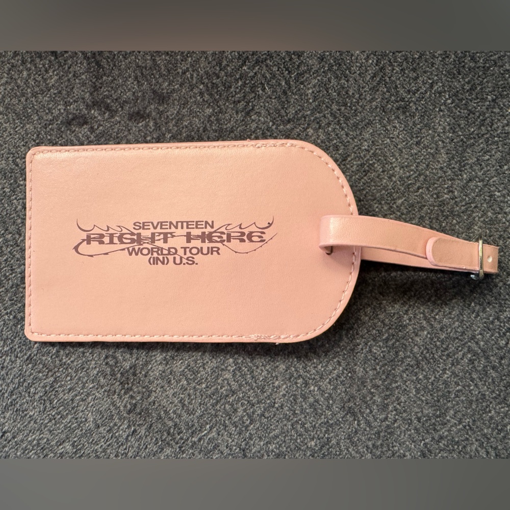 Seventeen Right Here World Tour US Tour Pink Luggage Tag